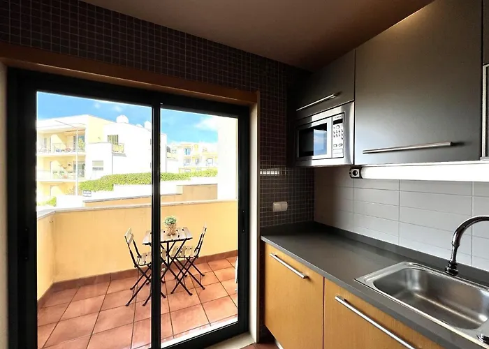 Апартаменти Experience With Pool By Homing