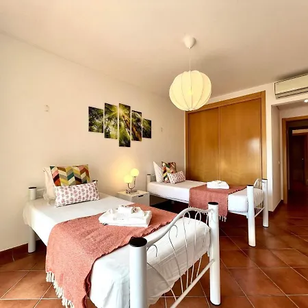 Experience With Pool By Homing Appartement Albufeira