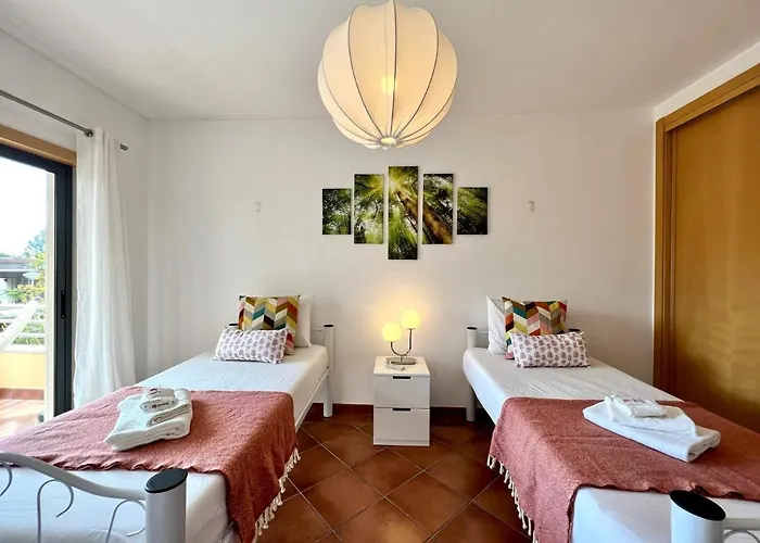 Experience With Pool By Homing Apartment Albufeira